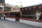 temple-of-the-earth-god-built-on-the-creek-2010